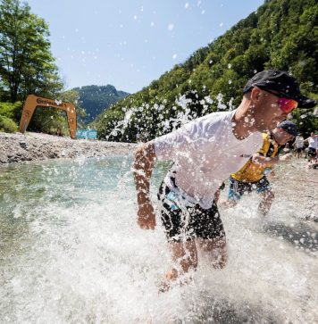 crossing-the-river-tolminka-soca-outdoor-festival